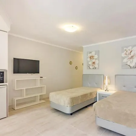 Cozy Parque Santiago Ii * بلايا ذي لاس أميريكاس